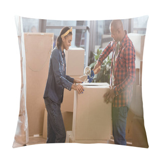 Personality  African American Couple Packing Cardboard Box To Move In New Apartment Pillow Covers