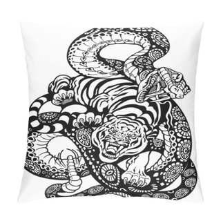 Personality  Snake And Tiger Fighting Pillow Covers