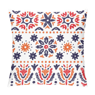 Personality  Seamless Vintage Pattern. Horizontal Lines On A White Background. Abstraction, Flowers, Ethnic And Tribal Motifs. Pillow Covers
