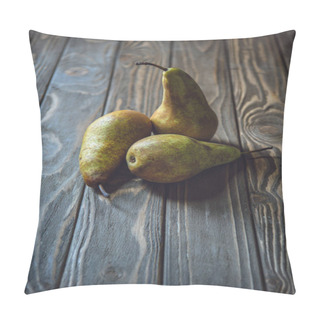 Personality  Close-up Shot Of Bunch Of Ripe Pears On Rustic Wooden Table Pillow Covers