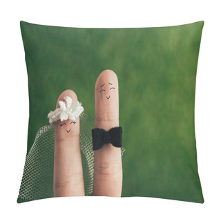 Personality  Cropped View Of Smiling Wedding Couple Of Fingers On Green Pillow Covers