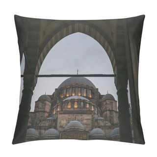 Personality  Mosque Pillow Covers