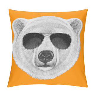 Personality  Portrait Of Polar Bear With Sunglasses Pillow Covers