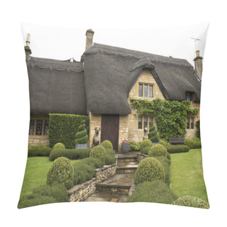 Personality  Charming Cottage Pillow Covers