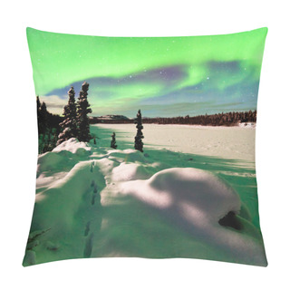 Personality  Intense Display Of Northern Lights Aurora Borealis Pillow Covers