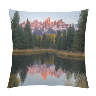 Personality  Sunrise At Schwabachers Landing Pillow Covers