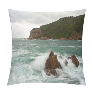 Personality  Island With Waves Crashing Pillow Covers
