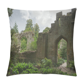 Personality  Castle Ruins Pillow Covers