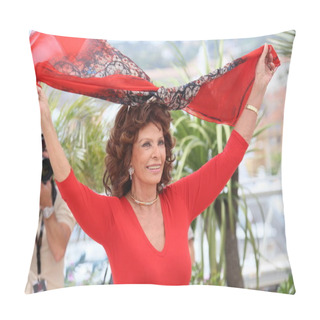 Personality  Sophia Loren Pillow Covers