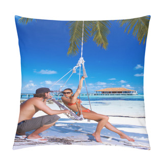 Personality  Couple At Maldives Pillow Covers