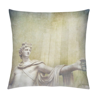 Personality  Antique Classic  Marble Statue On Grunge Background Pillow Covers