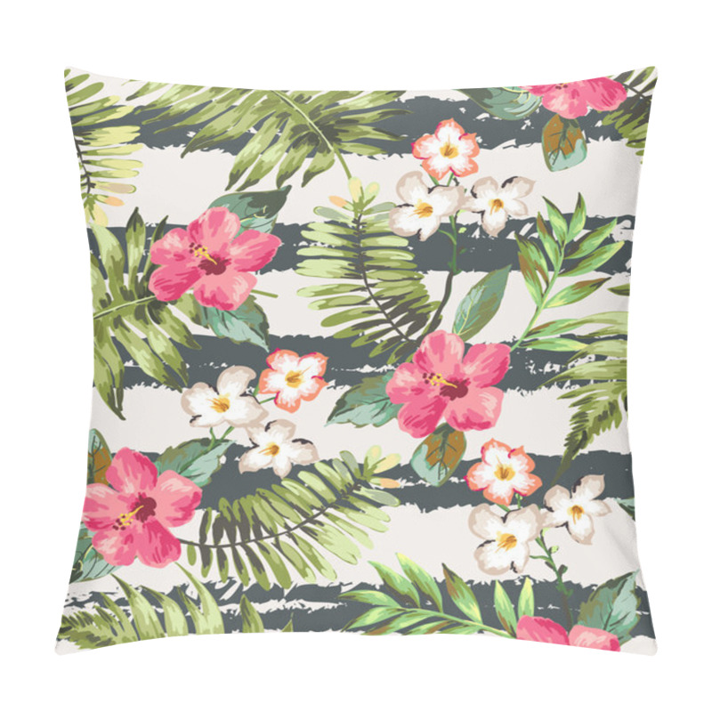 Personality  Seamless tropical flowers with brush stripe vector pattern background pillow covers