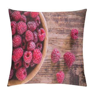 Personality  Organic Raspberries In A Bowl On Wooden Background Pillow Covers