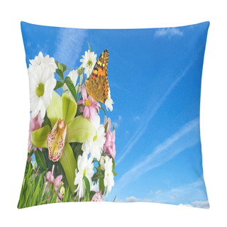 Personality  Beautiful Bouquet Of Flowers On The Sky Background Close-up Pillow Covers