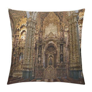 Personality  San Francisco Lateral Altars Pillow Covers