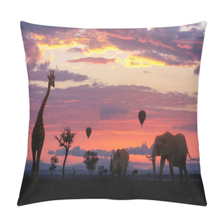 Personality  Silhouettes Of African Animals Pillow Covers