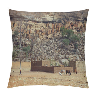 Personality  Dogon Child And Cattle In Front Of Village Pillow Covers
