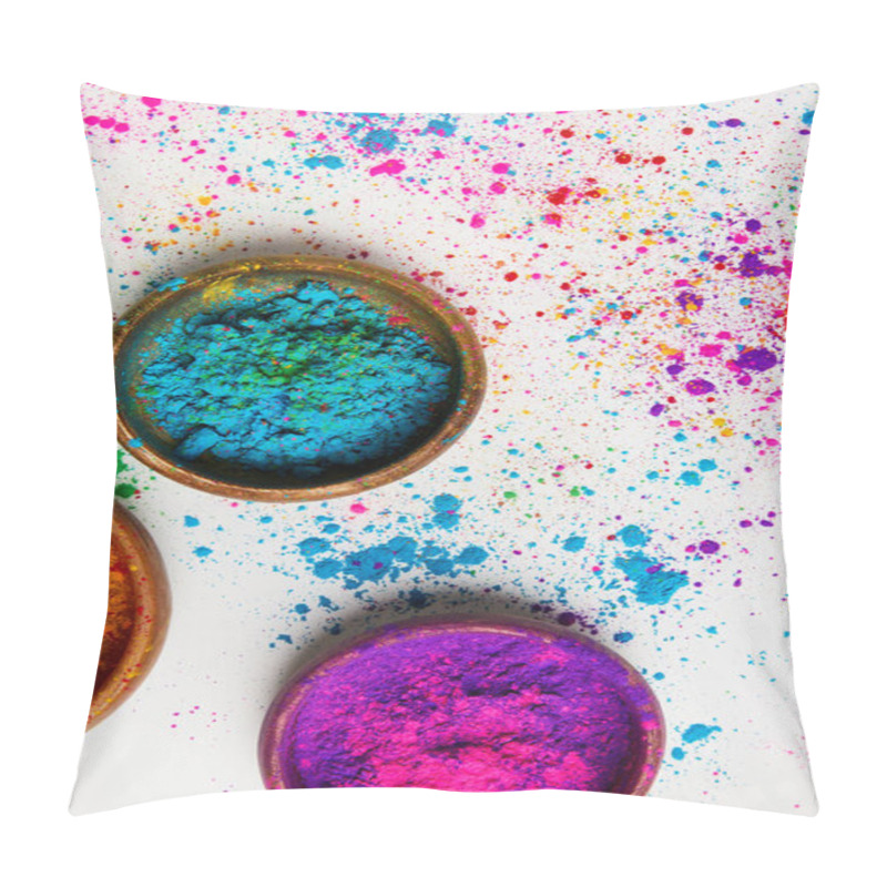Personality  top view of colorful holi powder in bowls isolated on white pillow covers