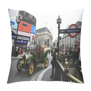 Personality  London To Brighton Veteran Car Run Pillow Covers