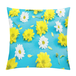 Personality  Beautiful Yellow And White Flowers Pillow Covers