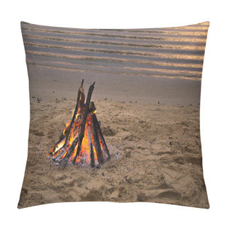 Personality  Bonfire On The Sandy Beach Pillow Covers