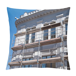 Personality  Building Repairs With Scaffolding Pillow Covers