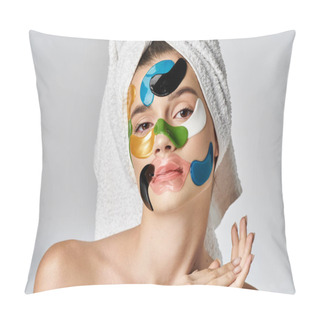 Personality  A Beautiful Young Woman With Eye Patches On Her Face, Exuding Creativity And Confidence. Pillow Covers