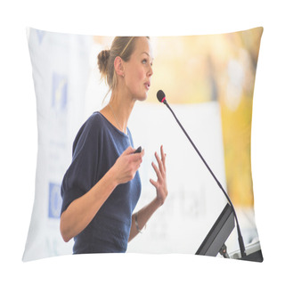Personality  Business Woman Giving A Presentation Pillow Covers