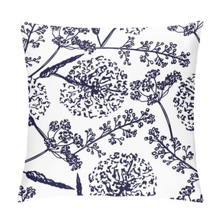 Personality  Sketch Wild Flowers, Hand Drawn Doodle Floral Seamless Pattern Pillow Covers