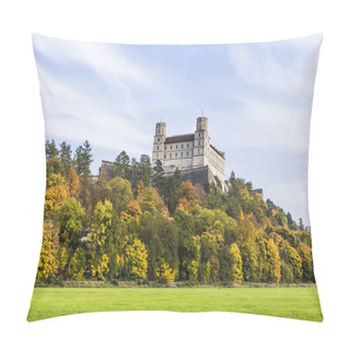 Personality  Willibaldsburg In Eichstaedt Pillow Covers