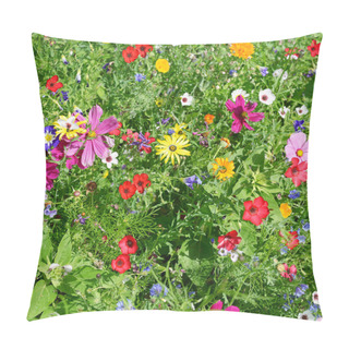Personality  Wild Flowers On Green Meadow Pillow Covers