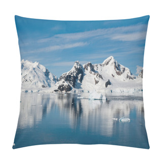 Personality  Paradise Bay Antarctcica Pillow Covers