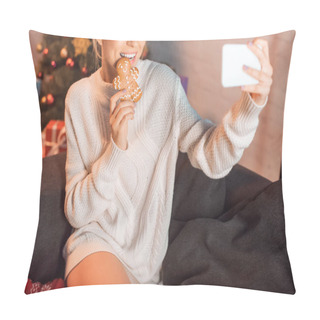 Personality  Young Blonde Woman Posing With Gingerbread Cookie And Taking Selfie On Smartphone At Christmas Time Pillow Covers