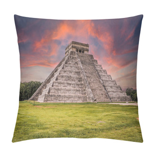 Personality  Beautiful Sunrise Over Maya Pyramid Chichen Itza, Yucatan, Mexico Pillow Covers