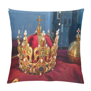 Personality  King Crown Pillow Covers