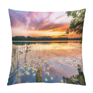 Personality  Beautiful Summer Sunrise Over The Lake Pillow Covers