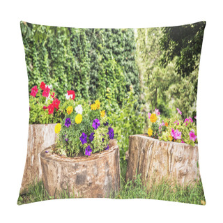 Personality  Beautiful Flowers Decoration On The Tree Stumps Pillow Covers