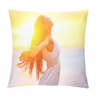 Personality  Free Happy Woman Enjoying Sunset Pillow Covers