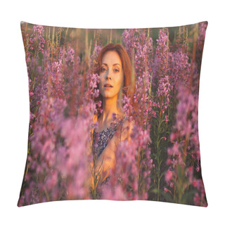 Personality  Beautiful Girl In Field, Sun Backlight,  Sunrise Pillow Covers