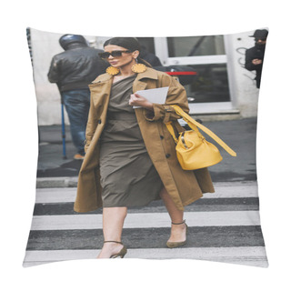 Personality  Milan, Italy - February 21, 2019: Street Style Outfit Before A Fashion Show During Milan Fashion Week - MFWFW19 Pillow Covers