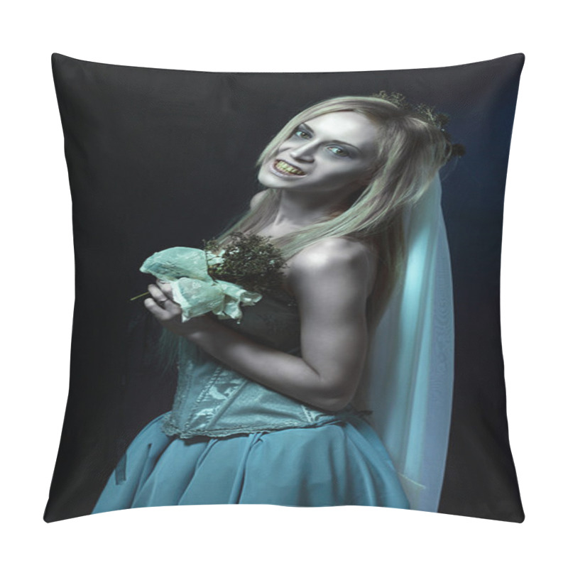 Personality  Corpse Bride On Black Pillow Covers