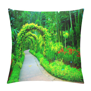 Personality  The Public Singapore Botanic Gardens Pillow Covers