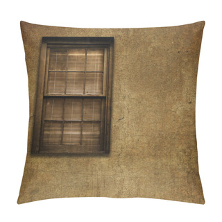 Personality  Old Grungy Window And Wall Pillow Covers