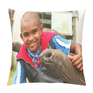 Personality  Smiling Boy With Giant Tortoise Pillow Covers