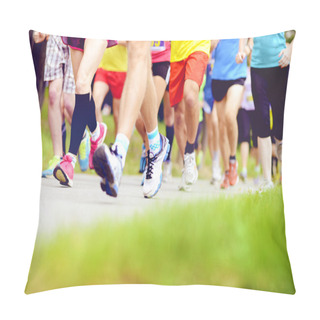 Personality  Group Of Marathon Racers Running Pillow Covers