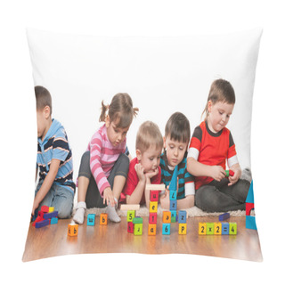 Personality  Five Kids Playing On The Floor Pillow Covers
