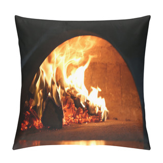Personality  Traditional Pizza In Oven At Restaurant Kitchen Pillow Covers
