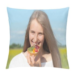 Personality  Beautiful Girl Eating Cake With Fruit On The Open Air Pillow Covers