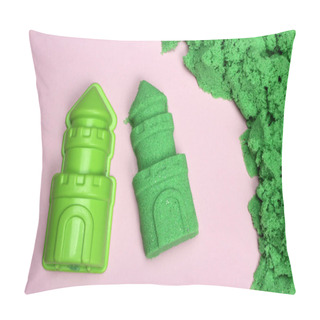 Personality  Green Kinetic Sand. Mold And Figure Of The Tower Pillow Covers