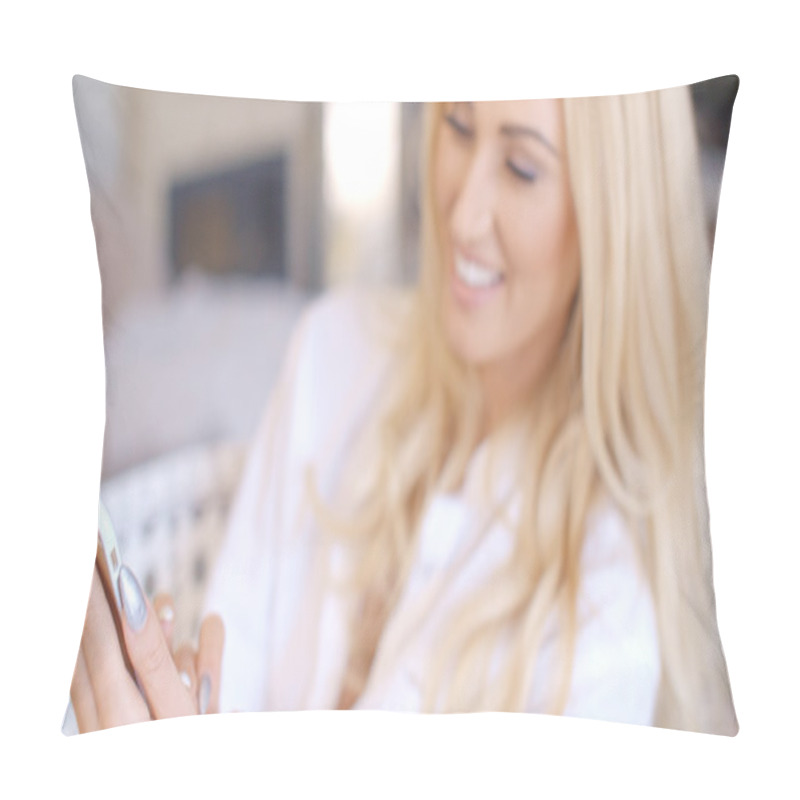 Personality  Woman Looking At Phone Pillow Covers